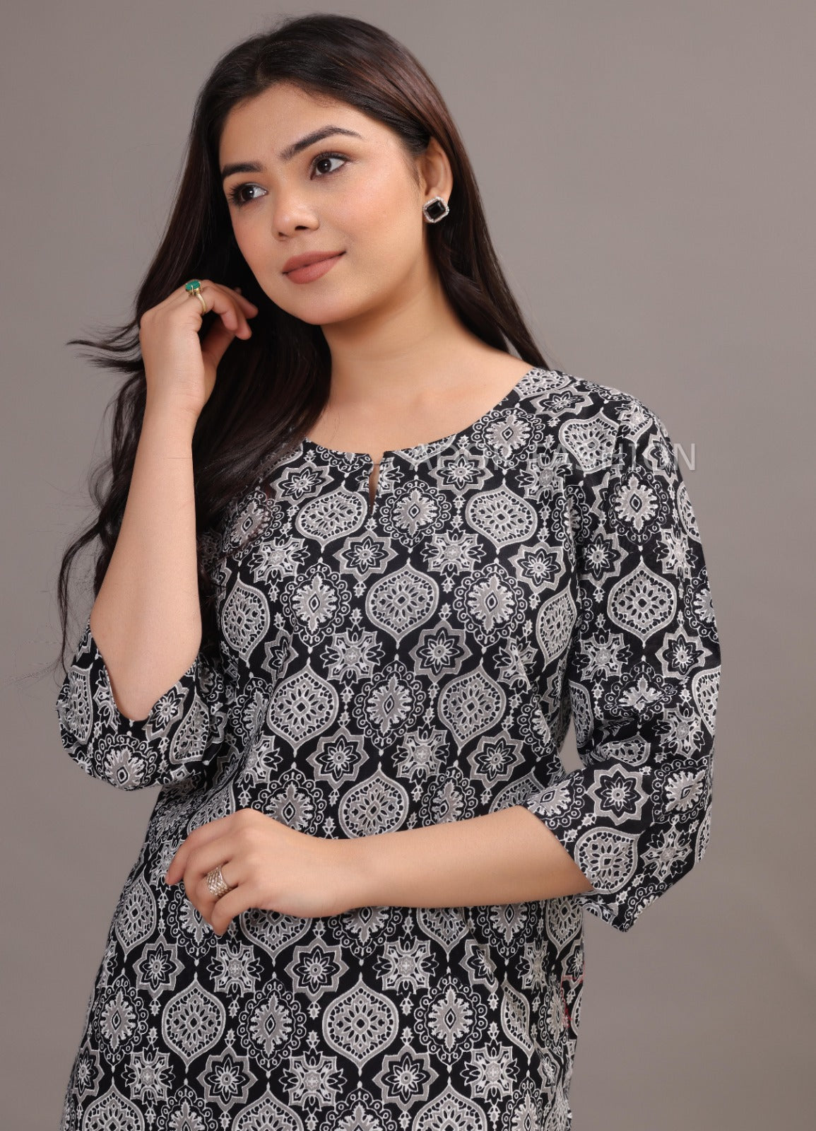 Ador Fashion Simple Cotton Black & White Hand Block Printed Short Kurti